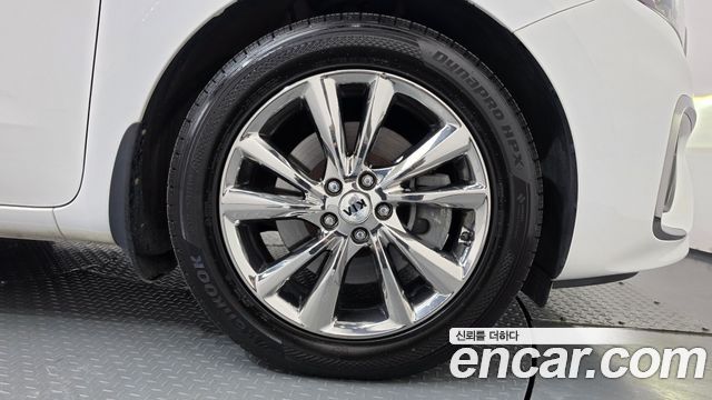 Kia Canival 2019 — photo 7
