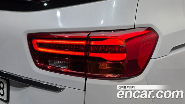 Kia Canival 2019 — photo 9