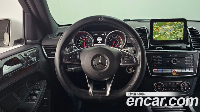 Mercedes-Benz GLE-Class 2016 — photo 14