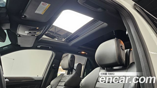 Mercedes-Benz GLE-Class 2016 — photo 19