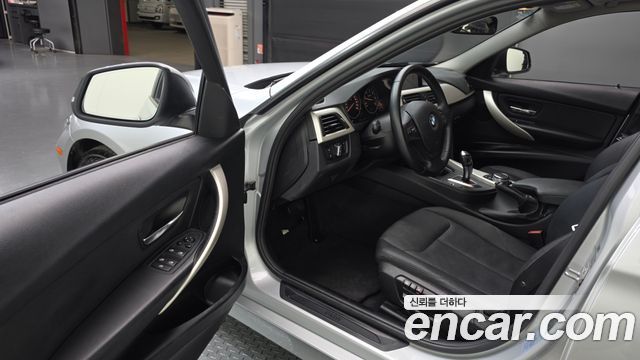 BMW 3-Series 2015 — photo 10
