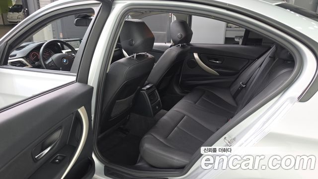 BMW 3-Series 2015 — photo 11
