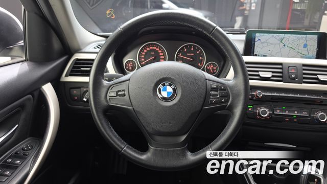 BMW 3-Series 2015 — photo 13