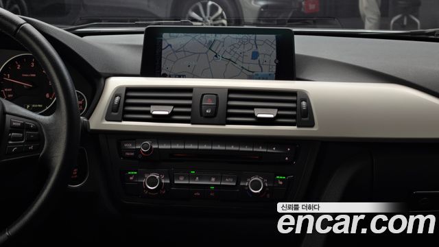 BMW 3-Series 2015 — photo 14