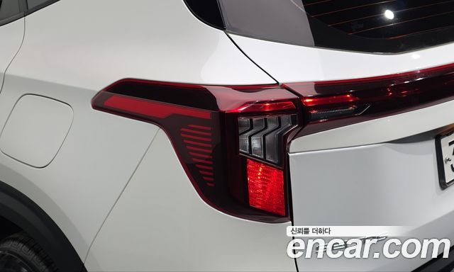 Kia Seltos 2023 — photo 9
