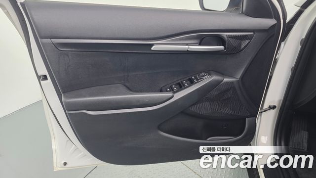 Kia Seltos 2023 — photo 14