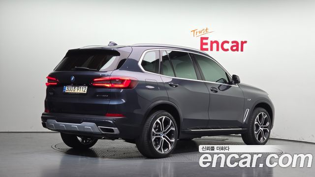 BMW X5 2022 — photo 2