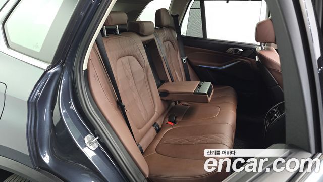 BMW X5 2022 — photo 18