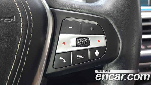 BMW X5 2022 — photo 23