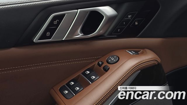 BMW X5 2022 — photo 36