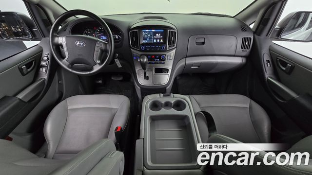 Hyundai Starex 2018 — photo 10