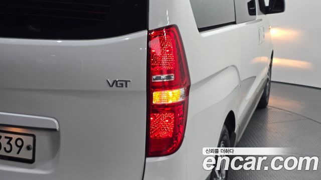 Hyundai Starex 2018 — photo 9