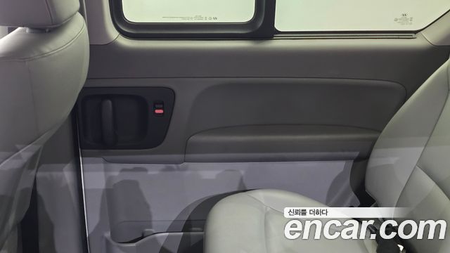 Hyundai Starex 2018 — photo 15