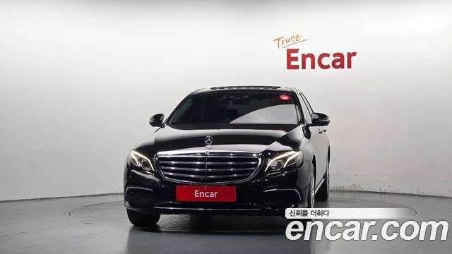 Mercedes-Benz E-Class 2018 — photo 3