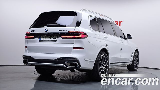 BMW X7 2023 — photo 2