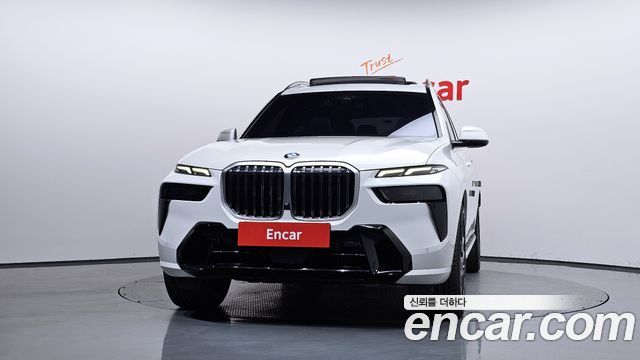 BMW X7 2023 — photo 3