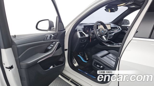 BMW X7 2023 — photo 13