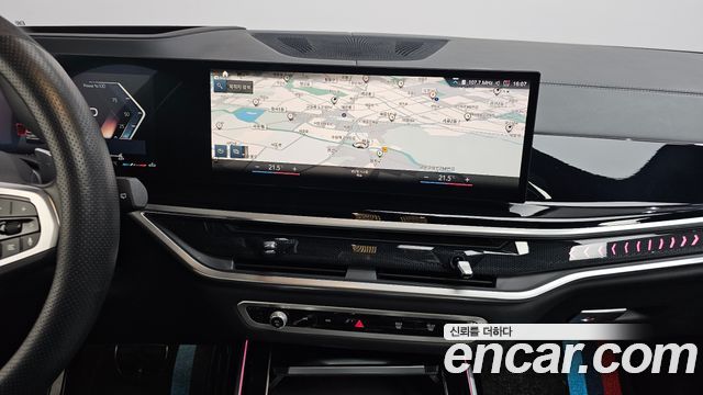 BMW X7 2023 — photo 18