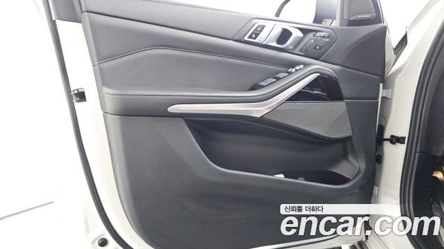 BMW X7 2023 — photo 14