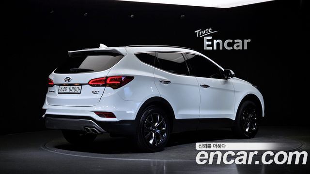 Hyundai Santafe 2016 — photo 2