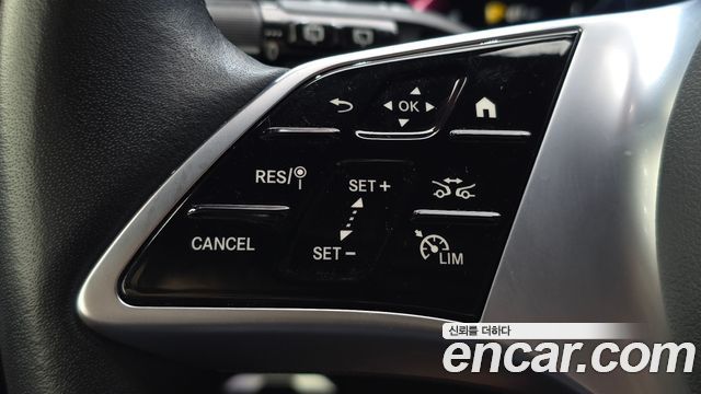 Mercedes-Benz GLC-Class 2023 — photo 25