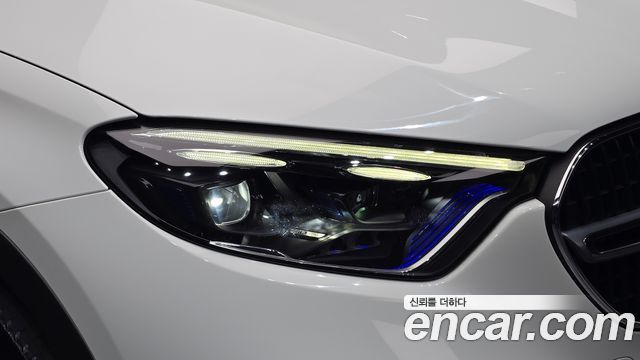 Mercedes-Benz GLC-Class 2023 — photo 8