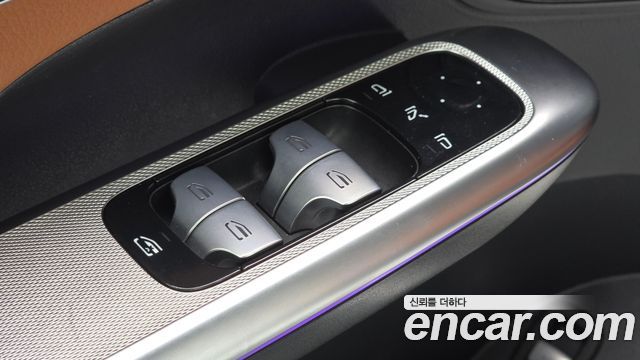 Mercedes-Benz GLC-Class 2023 — photo 28