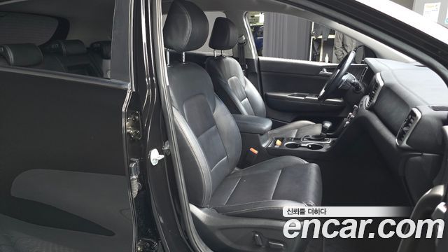 Kia Sportage 2019 — photo 16