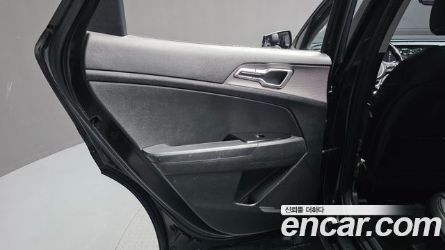 Kia Sportage 2022 — photo 15