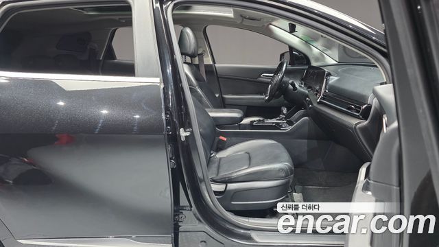 Kia Sportage 2022 — photo 16