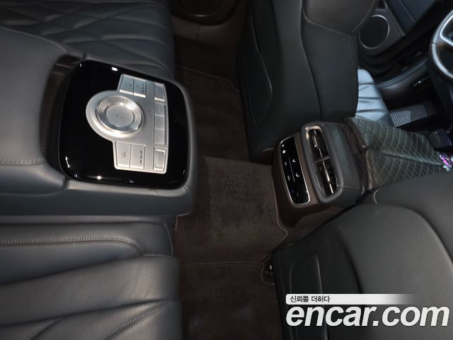 Genesis G80 2021 — photo 11