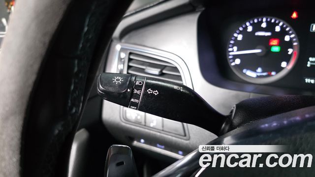 Hyundai Sonata 2017 — photo 28