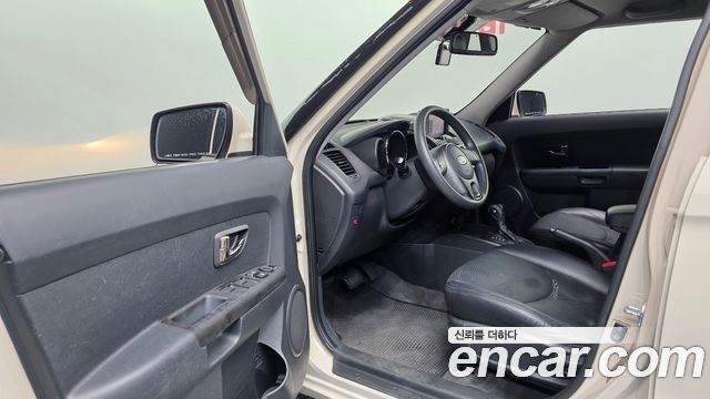 Kia Soul 2010 — photo 10