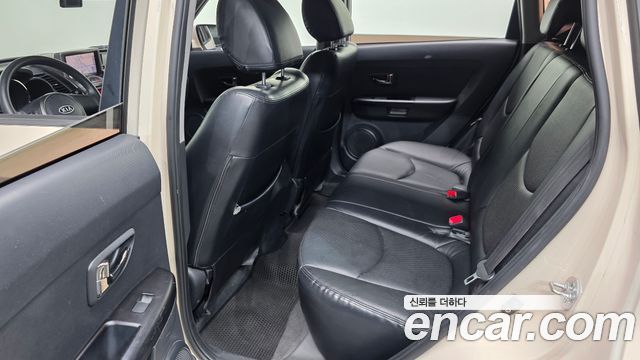 Kia Soul 2010 — photo 12