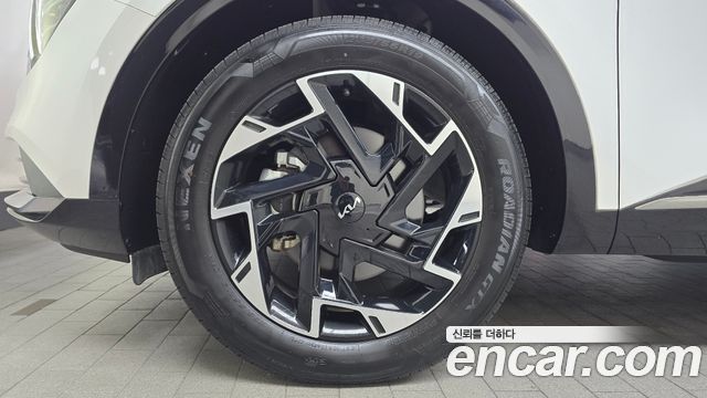Kia Sportage 2023 — photo 5
