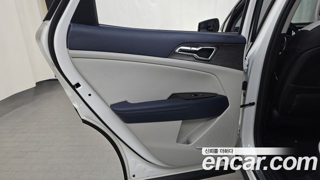 Kia Sportage 2023 — photo 15