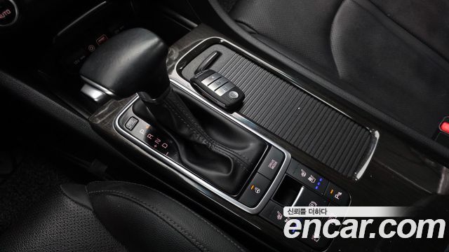 Kia K5 2019 — photo 12