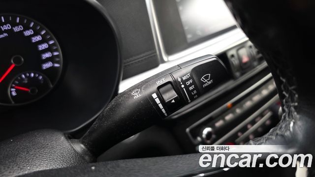 Kia K5 2019 — photo 26