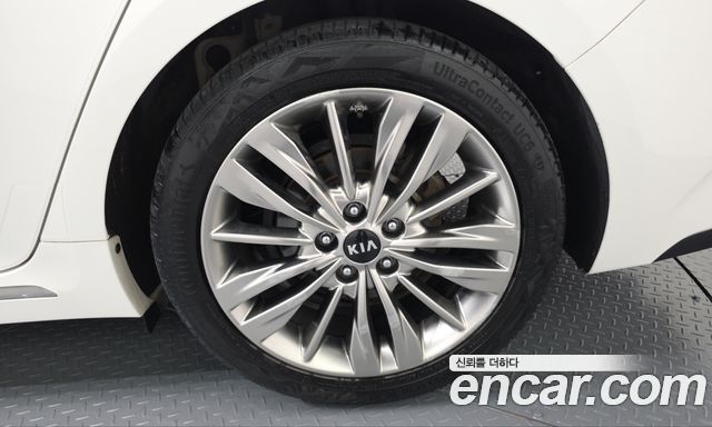Kia K5 2019 — photo 7