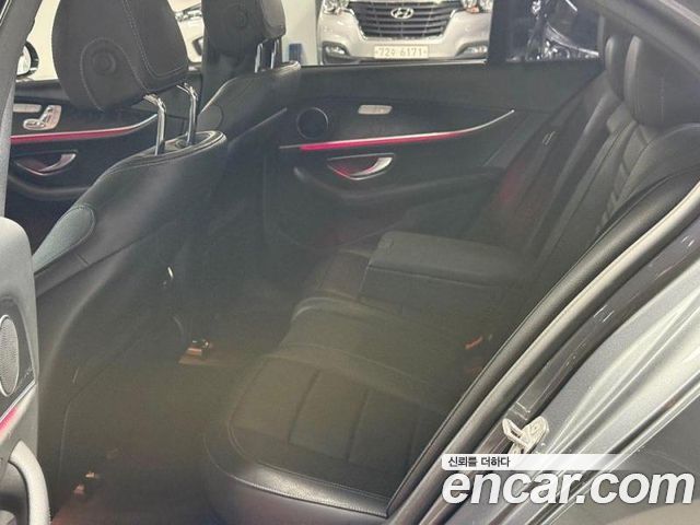 Mercedes-Benz E-Class 2017 — photo 6