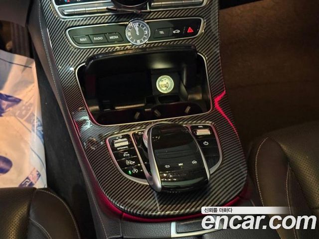 Mercedes-Benz E-Class 2017 — photo 10