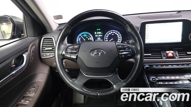 Hyundai Grandeur 2018 — photo 18