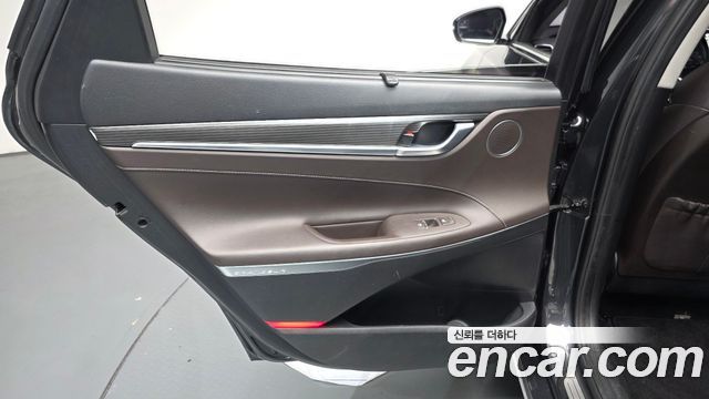 Hyundai Grandeur 2018 — photo 15