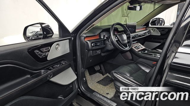 Lincoln Aviator 2020 — photo 13
