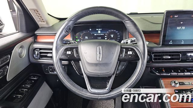 Lincoln Aviator 2020 — photo 19