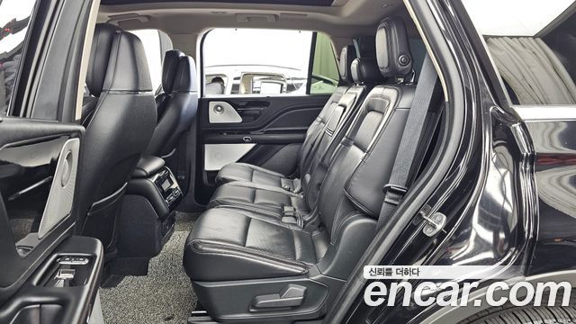 Lincoln Aviator 2020 — photo 16