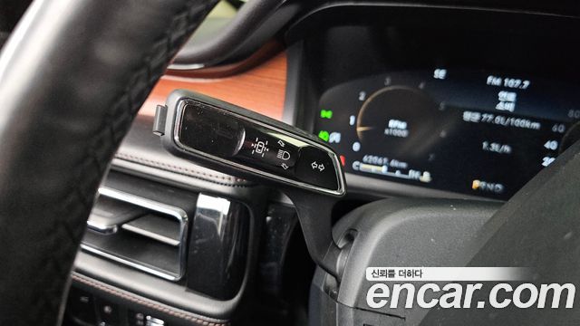 Lincoln Aviator 2020 — photo 32