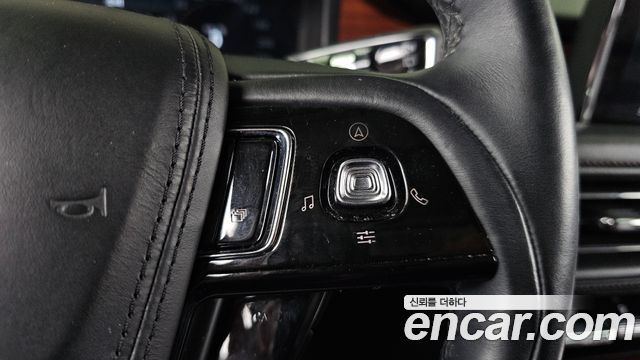 Lincoln Aviator 2020 — photo 33