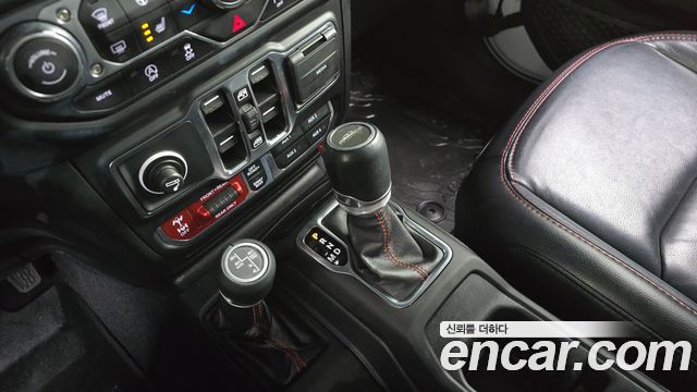 Jeep Gladiator 2021 — photo 12
