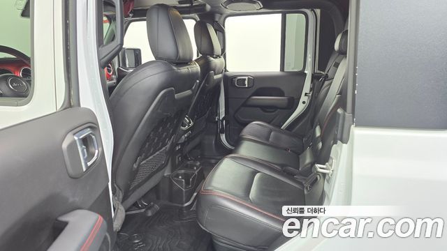 Jeep Gladiator 2021 — photo 17